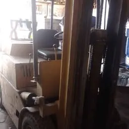 Empilhadeira Yale 2.5 ton - 1998