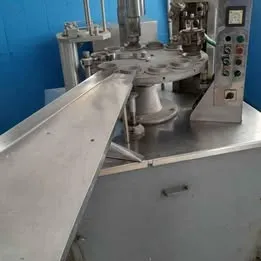 Envasadora rotativa automática de copos de água - Brasholanda Imagem