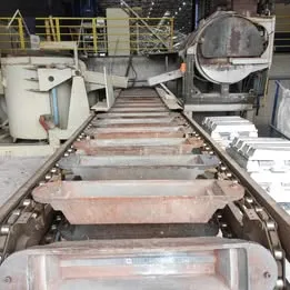 Forno fundição de alumínio- Jung Imagem