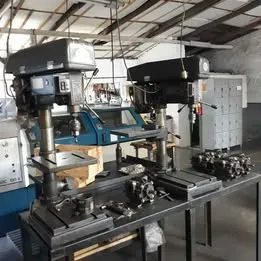 Furadeira de bancada STROG 25 mm