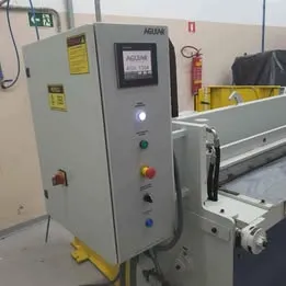 Guilhotina cnc Aguiar 1300 x 4 mm Imagem