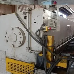 Guilhotina Hidráulica Calvi 3000 x 1/4 - 6,3 mm Imagem