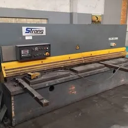 Guilhotina Hidraulica CN Strong 3000 x 8 mm 5/16