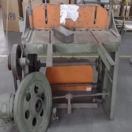 Guilhotina Mecanica Ricetti 1200 x 2 mm Imagem