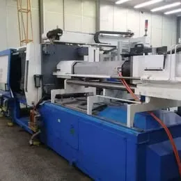 Injetora de plástico Netstal Synergy 3000