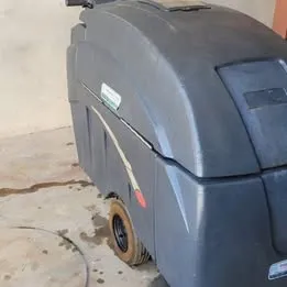 Lavadora de Piso Viper Fang 32 (Equipamento completo, sem baterias e carregador Imagem