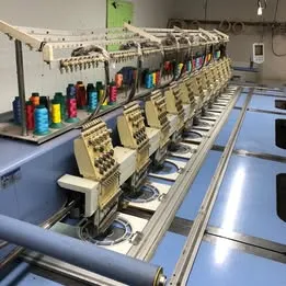 Máquina de bordar de 12 cabeças e 9 agulhas