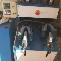 Maquina De Conformar Contra Fortes Quente E Frio A Vapor Imagem