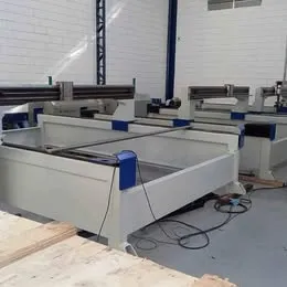 Maquina de corte a jato da agua 3000 x 2000 mm - bomba de 40 cv