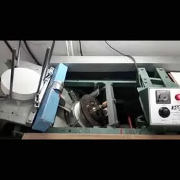 Maquina formação de Pratinhos de Plástico Imagem