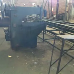 Prensa 15 TON para perfuração até 1/8 carro com 4000 x 1000 mm Imagem