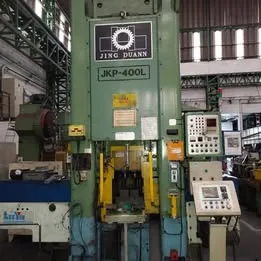 Prensa Ação de Joelho 400 ton JKP 400L