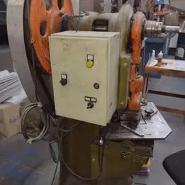 Prensa Excentrica Harlo 22 Ton Imagem