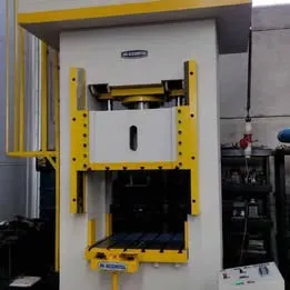 Prensa Hidráulica Altametal 180 ton - Mesa 1000 x 1000