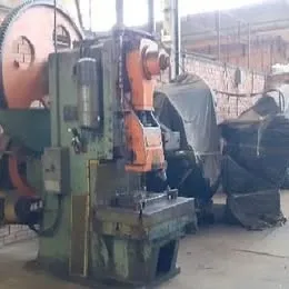 PRENSA RICETTI 200 TON Imagem