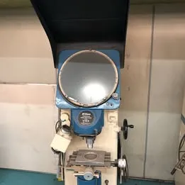 Projetor De Perfil Nikon Modelo V-16 A Imagem