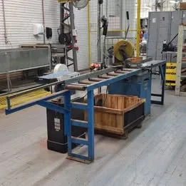 Serra Corte de Barramento com Refrigeração e Mesa Imagem