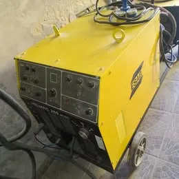 TIG Heliarc 255 Esab AC/DC Refrigerada Imagem
