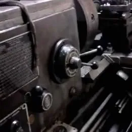 Torno mecanico Imor 1000 entre pontas por 500