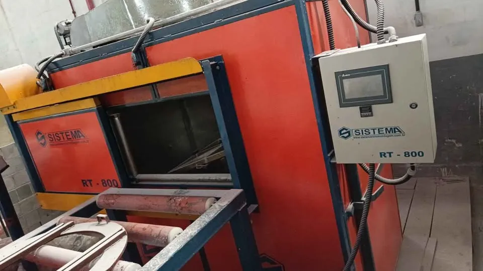 Forno de rotomoldagem 800 x 600 mm