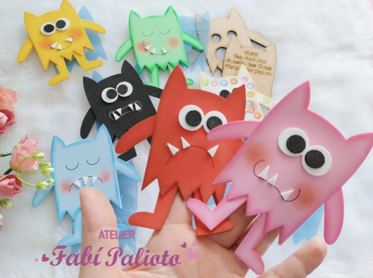 G1.875 Gabarito de Moldes  em MDF  Dedoche O Monstro das cores 