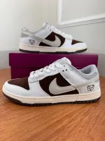    Tênis  Nike  Dank surso  Premium