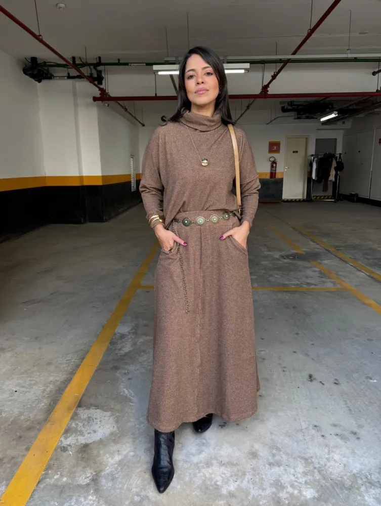 CONJUNTO GOLA BOBA E SAIA MIDI - CAPUCCINO