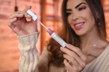 HIALULIP HYALURONIC LIP PLUMPER - Foto 2