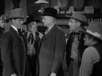 Embusteiros Enganados - Foto 7