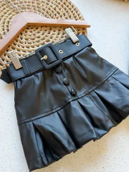 Shorts Saia Plissado Couro  - Foto 2