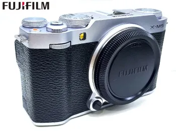 Câmera  FUJIFILM X-M5 (XM5)  Corpo   - Usada  - Foto 2