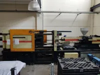 Injetora de plástico Kawaguchi 380 Toneladas 1700 g - Foto 2