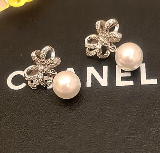 Brinco Laço Chanel  Imagem