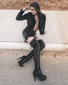 Bota Over the Knee Anitta Preta com Numeração Especial em Promoção - Foto 2