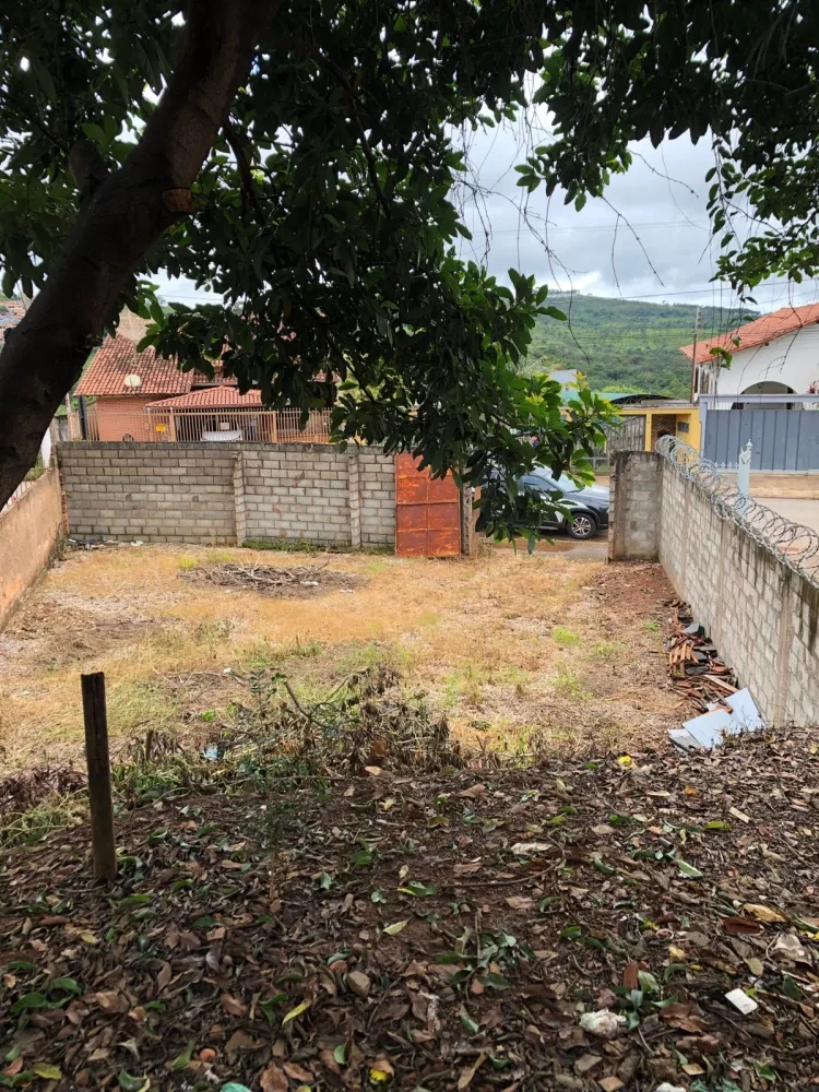 Vende-se lote no centro de Ouro Branco