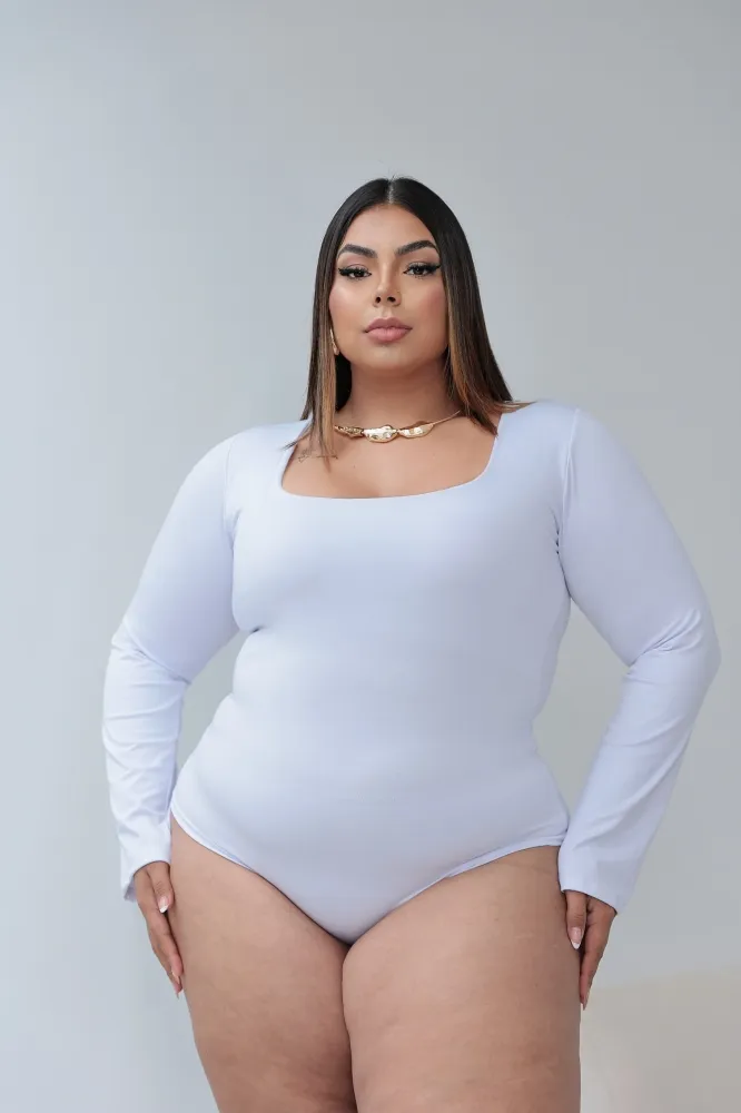 PLUS - BODY MANGA LONGA DECOTE QUADRADO