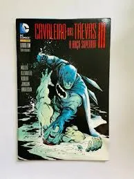 HQ BATMAN CAVALEIRO DAS TREVAS III A RAÇA SUPERIOR - LIVRO UM (PRODUTO USADO - COMO NOVO)