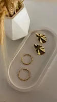Brinco Gota Dourado Texturizado - Banhado Ouro 18k - Foto 4