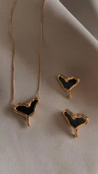Conjunto Coração Orgânico com Pedra Preta