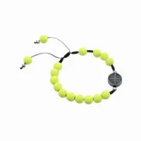 Pulseira de São Bento com conta amarela emborrachada