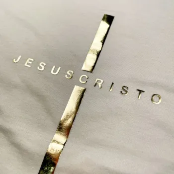 Camiseta Feminina Off White Cruz Dourada Jesus Cristo - Foto 2