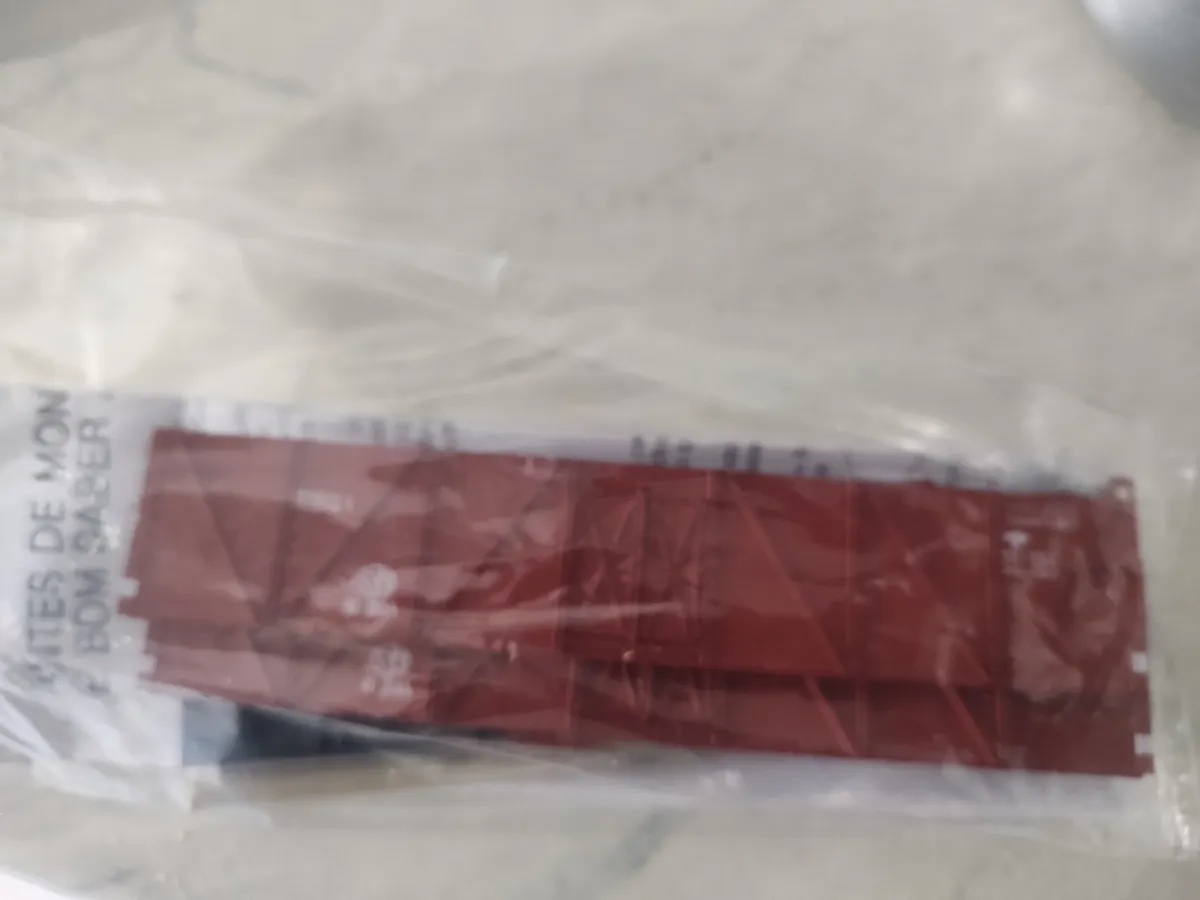 VAGÃO FECHADO EFS - 2002 sem truques 