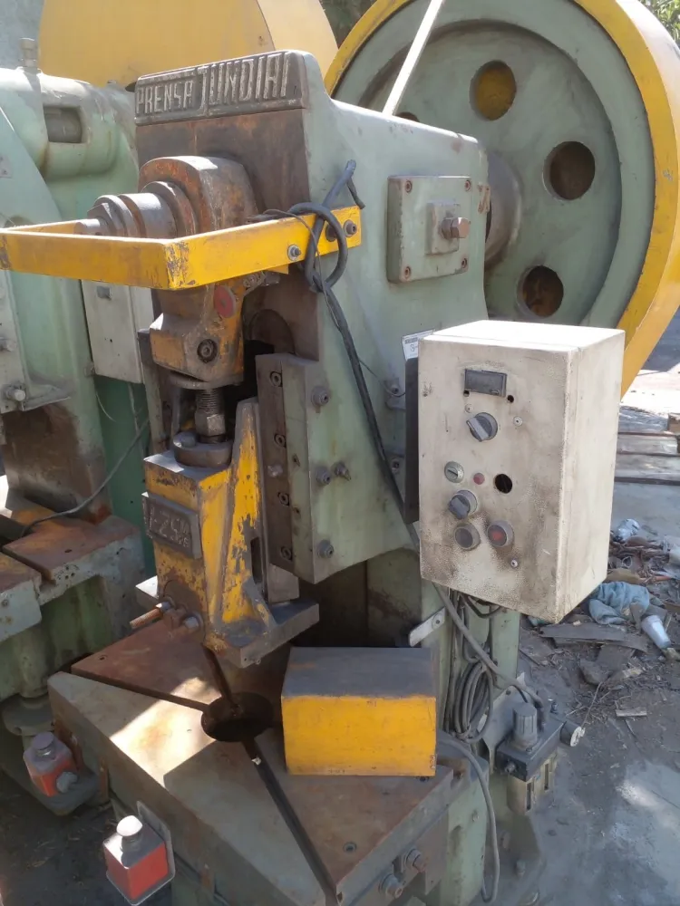 Prensa excênrtica chaveta Jundiaí 25 ton