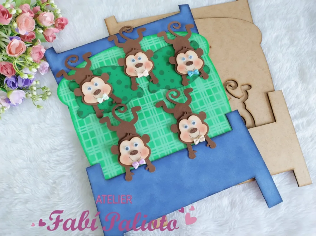 G1.899  Gabarito de Moldes  em MDF  Luva Cama - Cinco Macaquinhos