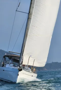 BENETEAU OCEANIS – 54 PÉS – ANO 2010 - Foto 2