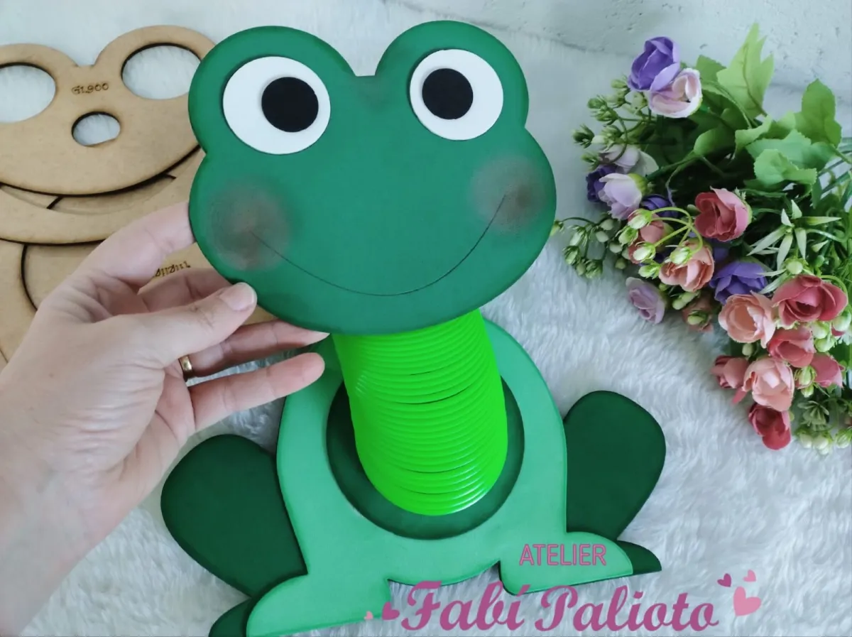 G1.900  Gabarito de Moldes  em MDF  Sapinho Estica Estica
