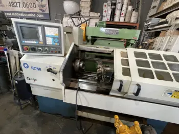 Torno CNC Romi 30S