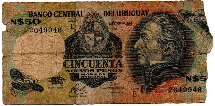 Uruguai - 50 Nuevos Pesos - Cédula Estrangeira - UTG