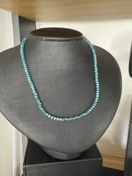 Colar de nylon com miçangas (Verde escuro boreal)