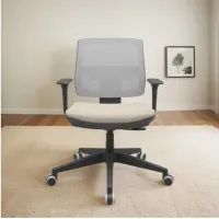  Cadeira Multiregulável NR17 Executiva Brizza Tela Encosto Regulável e Base Piramidal com Baços Reguláveis